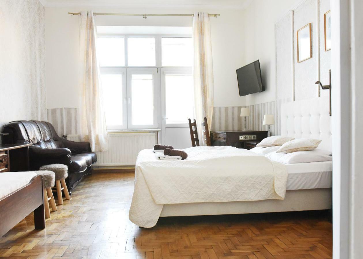 קרוסנו Apartament City, Clock מראה חיצוני תמונה